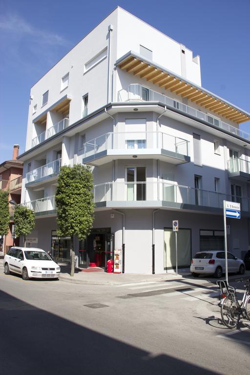 Residence La Perla Caorle Eksteriør bilde